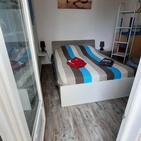 Les Marines 2 乐巴凯尔斯